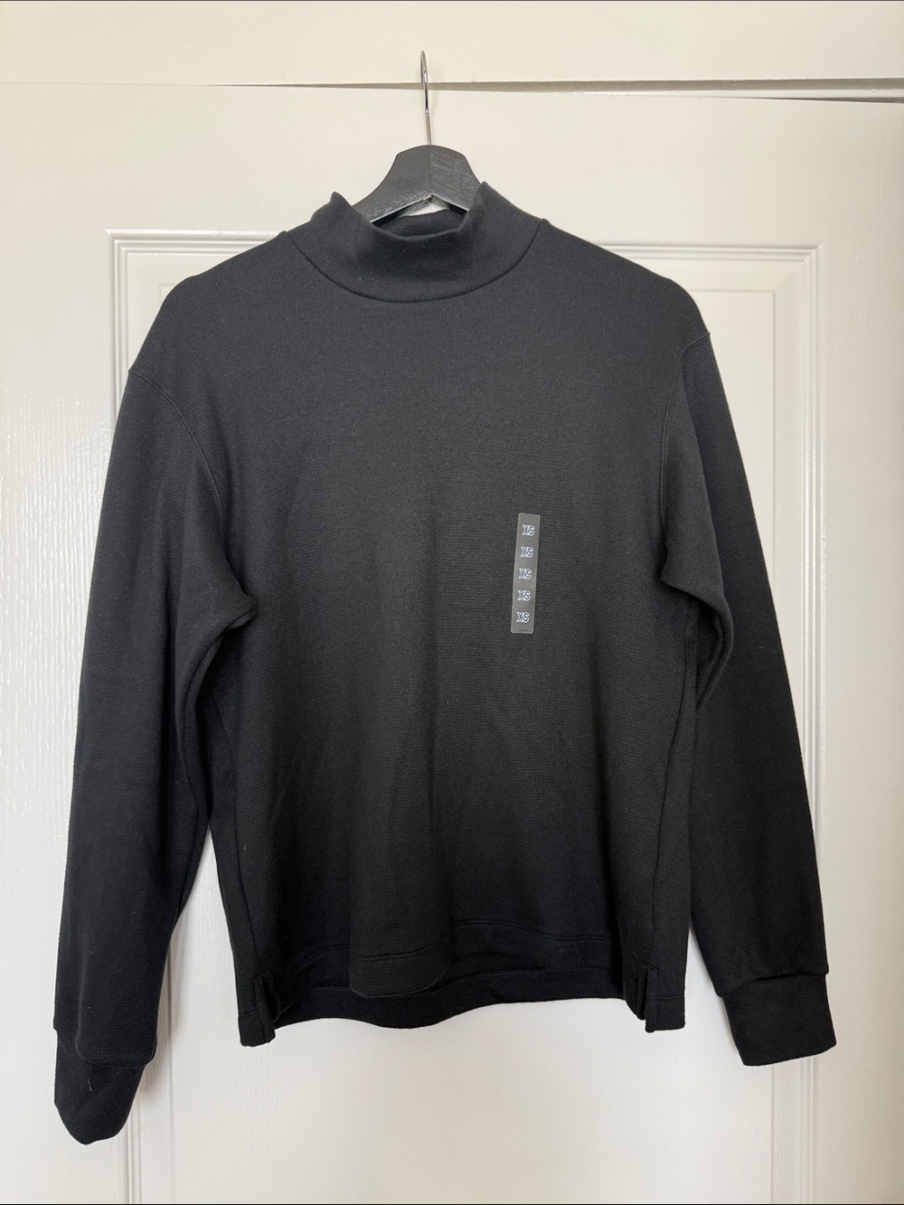 Uniqlo Black Turtleneck Sweater - Clean Minimal Design